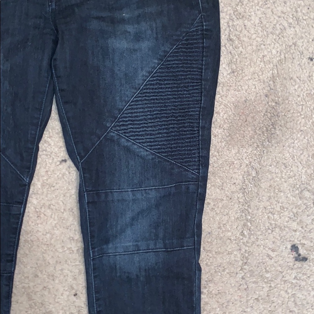 Jeans - Picture 2 of 4